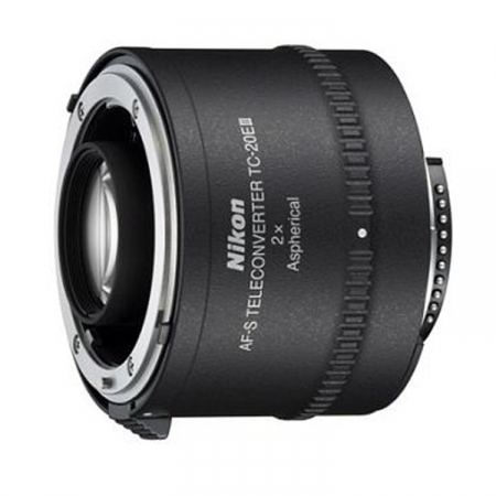 Nikon AF-S TC-20E III Telekonverter 2x (JAA913DA) Nikon AF-S TC-20E III Telekonverter 2x (JAA913DA)