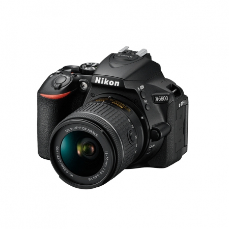 Nikon D5600 schwarz mit Objektiv AF-P VR DX 18-55mm 3.5-5.6G (VBA500K001) Nikon D5600 schwarz mit Objektiv AF-P VR DX 18-55mm 3.5-5.6G (VBA500K001)