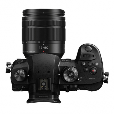 Panasonic Lumix DC-GH5 schwarz mit Objektiv Lumix G Vario 12-60mm 3.5-5.6 ASPH Power OIS (DC-GH5MEG-K) Panasonic Lumix DC-GH5 schwarz mit Objektiv Lumix G Vario 12-60mm 3.5-5.6 ASPH Power OIS (DC-GH5MEG-K)