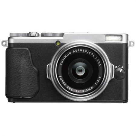 Fujifilm FinePix X70 silber (116499124) Fujifilm FinePix X70 silber (116499124)