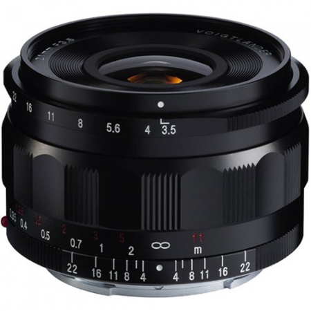 Voigtländer Color Skopar 21mm 3.5 Asph. schwarz für Sony E (103982) Voigtländer Color Skopar 21mm 3.5 Asph. schwarz für Sony E (103982)