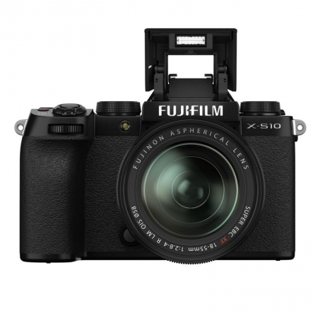 Fujifilm X-S10 mit Objektiv XF 18-55mm 2.8-4.0 R LM OIS Fujifilm X-S10 mit Objektiv XF 18-55mm 2.8-4.0 R LM OIS